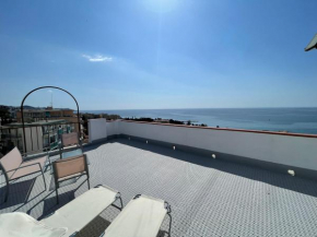 Luxurious Penthouse Poseidon! in Sanremo's Centre for 6 people!, San Remo